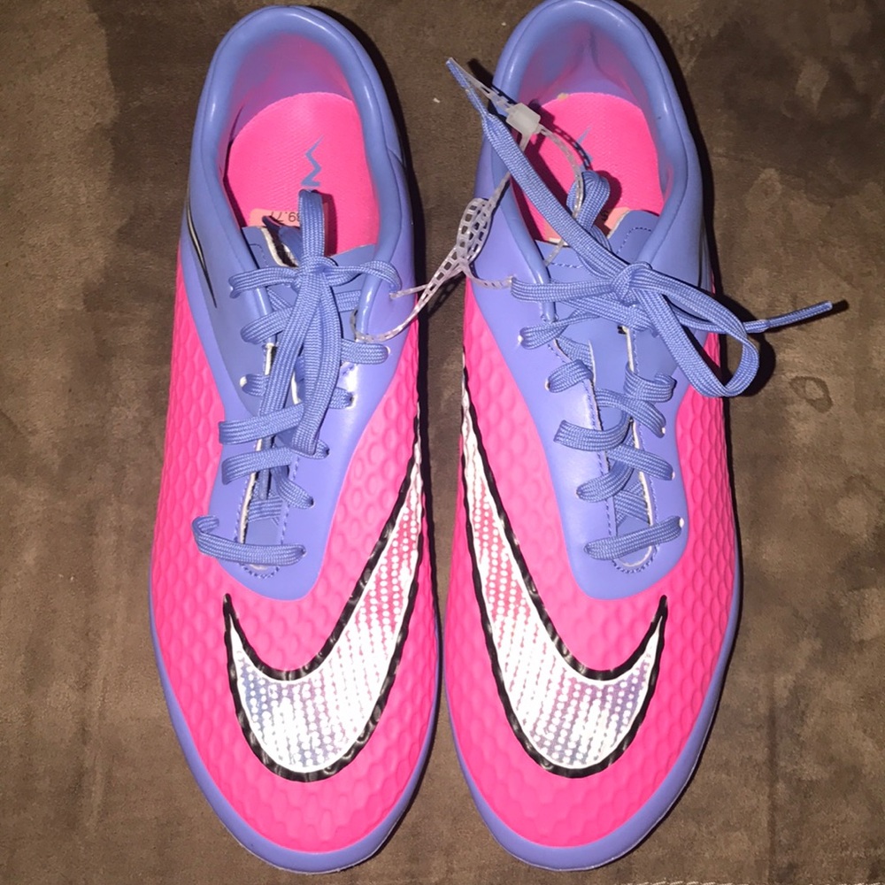 Nike hypervenom soccer cleats (Women/Girls)